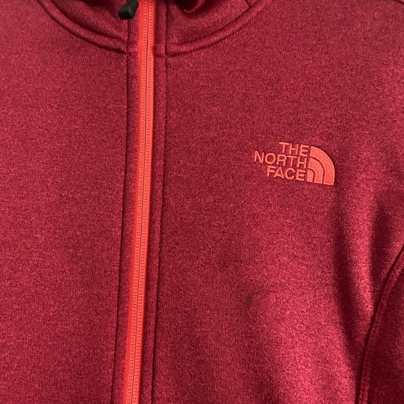 The North Face Red Full-Zip Jacket - Picture 2 of 4